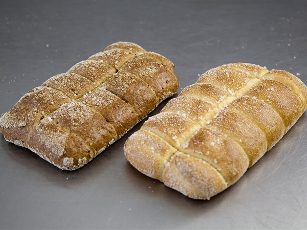 x 2 voorgeb. breekbroden